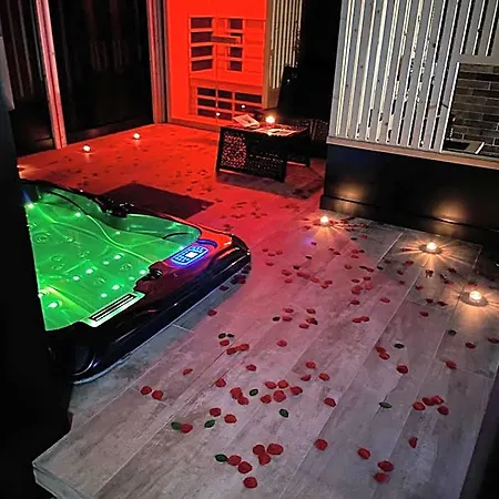 La Grenoble Jacuzzi Et Sauna Privatif *